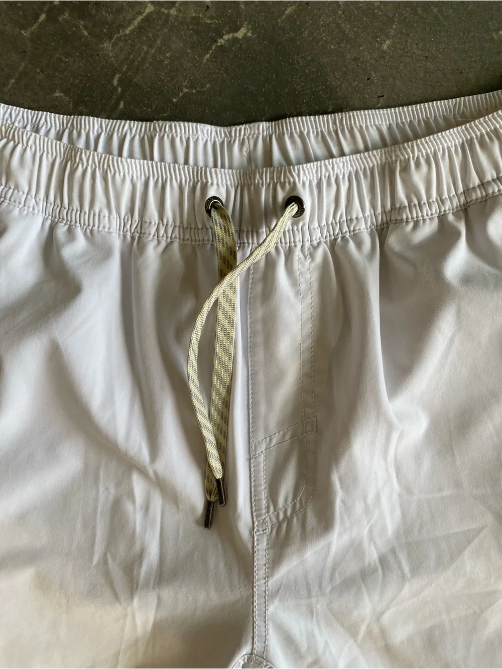 Vuori Men's Kore Short Lined 8” Sz L Mens  (Jul A-1)